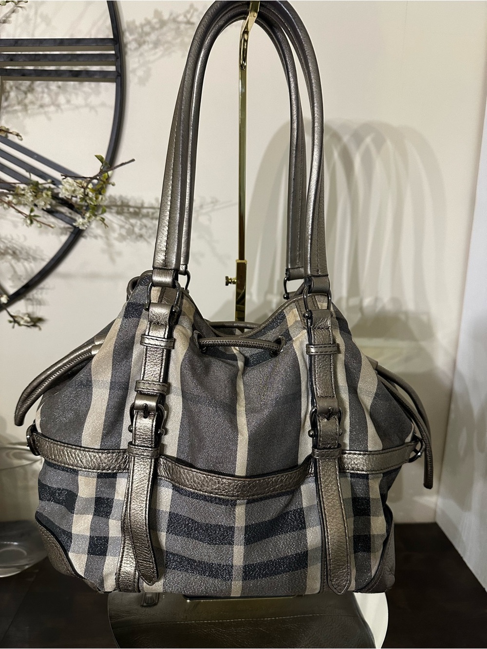 Vintage Burberry Nova Check Shoulder Tote Bag Metallic Pewter Leather Large - Picture 2 of 10